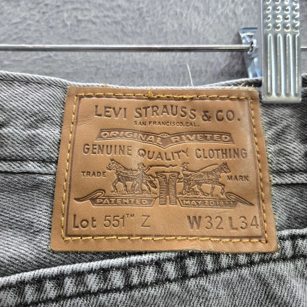 Levi's 551 z Men Jeans 32X34‎ Gray Denim Premium Authentic Straight Fit 30